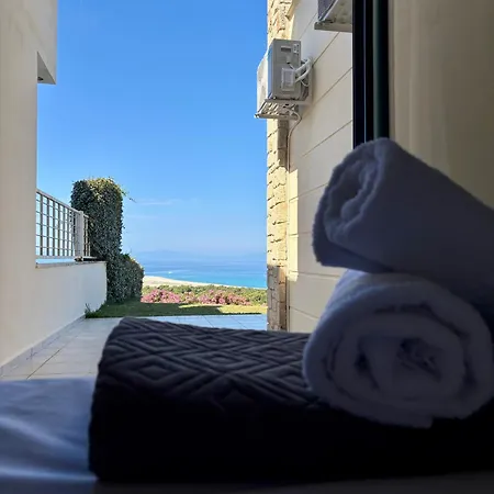 Eliki Villa *